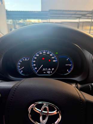 TOYOTA-YARIS-2023