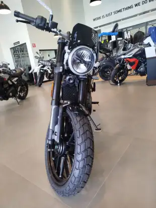 TRIUMPH-TRACKER 400-2026