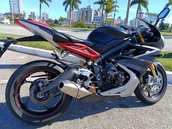 TRIUMPH-DAYTONA 675R ABS TRIUMPH-DAYTONA 675R ABS-2016
