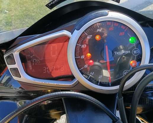 TRIUMPH-DAYTONA 675R ABS-2016