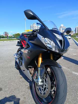 TRIUMPH-DAYTONA 675R ABS-2016