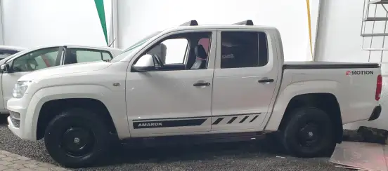 VOLKSWAGEN-AMAROK-2016