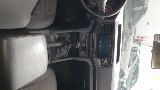 VOLKSWAGEN-AMAROK-2016