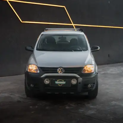 VOLKSWAGEN-FOX-2005