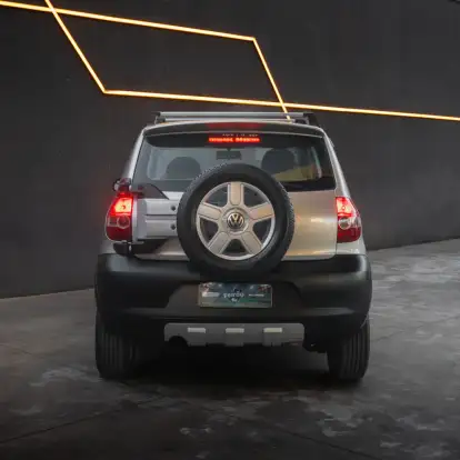 VOLKSWAGEN-FOX-2005