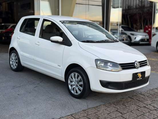 VOLKSWAGEN-FOX-2011