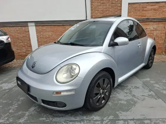 VOLKSWAGEN NEW BEETLE 2.0 MI 8V GASOLINA 2P AUTOMÁTICO VOLKSWAGEN NEW BEETLE 2.0 MI 8V GASOLINA 2P AUTOMÁTICO