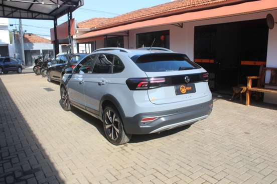 VOLKSWAGEN-NIVUS-1.0 200 TSI TOTAL FLEX HIGHLINE AUTOMÁTICO VOLKSWAGEN-NIVUS-2023