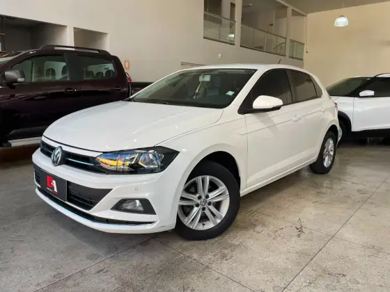 VOLKSWAGEN POLO 1.0 MPI TOTAL FLEX MANUAL VOLKSWAGEN POLO 1.0 MPI TOTAL FLEX MANUAL