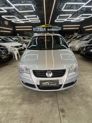 VOLKSWAGEN POLO 1.6 MI SPORTLINE 8V FLEX 4P MANUAL VOLKSWAGEN POLO 1.6 MI SPORTLINE 8V FLEX 4P MANUAL