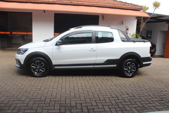VOLKSWAGEN-SAVEIRO-2021