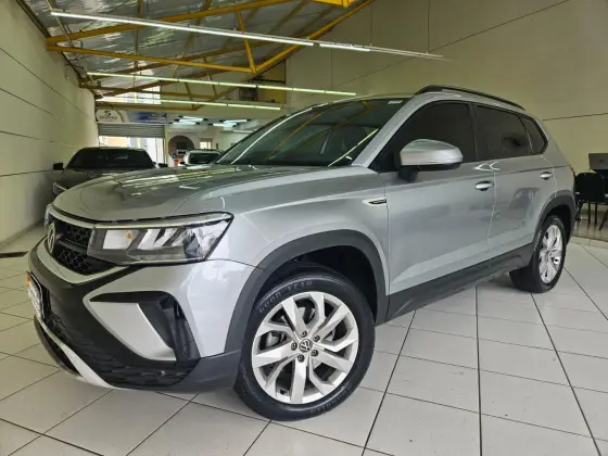 VOLKSWAGEN TAOS 1.4 250 TSI TOTAL FLEX COMFORTLINE AUTOMÁTICO