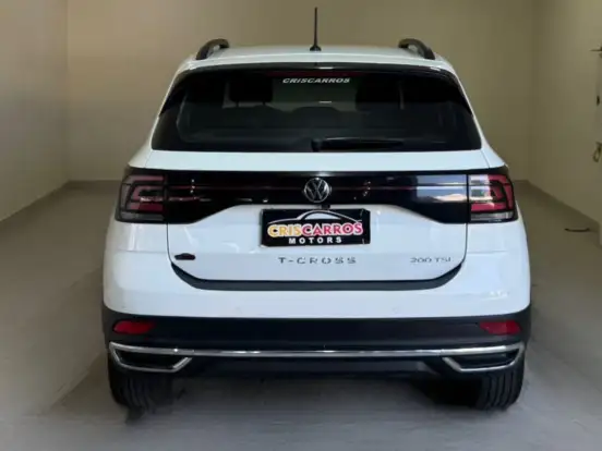 VOLKSWAGEN-T-CROSS-2023