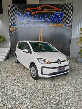 VOLKSWAGEN UP 1.0 MPI TOTAL FLEX 4P MANUAL VOLKSWAGEN UP 1.0 MPI TOTAL FLEX 4P MANUAL