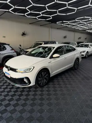 VOLKSWAGEN VIRTUS 1.0 200 TSI HIGHLINE AUTOMÁTICO VOLKSWAGEN VIRTUS 1.0 200 TSI HIGHLINE AUTOMÁTICO