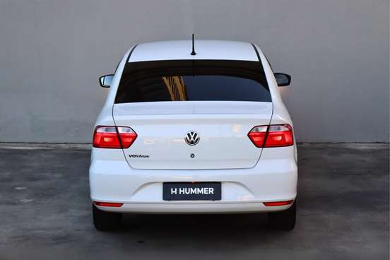 VOLKSWAGEN-VOYAGE-2022