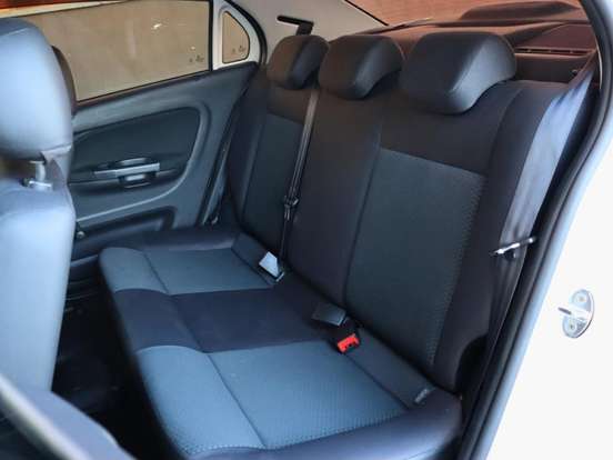 VOLKSWAGEN-VOYAGE-1.0 12V MPI TOTALFLEX 4P MANUAL VOLKSWAGEN-VOYAGE-2022