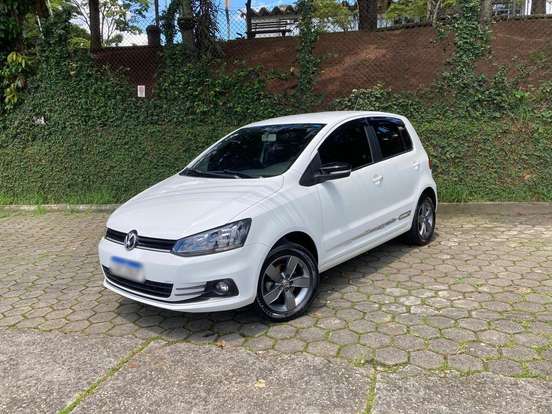 VOLKSWAGEN-FOX-2021