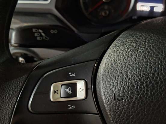 VOLKSWAGEN-SAVEIRO-1.6 MSI TRENDLINE CS 8V FLEX 2P MANUAL VOLKSWAGEN-SAVEIRO-2017