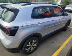 VOLKSWAGEN T-CROSS 1.0 200 TSI TOTAL FLEX SENSE AUTOMÁTICO VOLKSWAGEN T-CROSS 1.0 200 TSI TOTAL FLEX SENSE AUTOMÁTICO