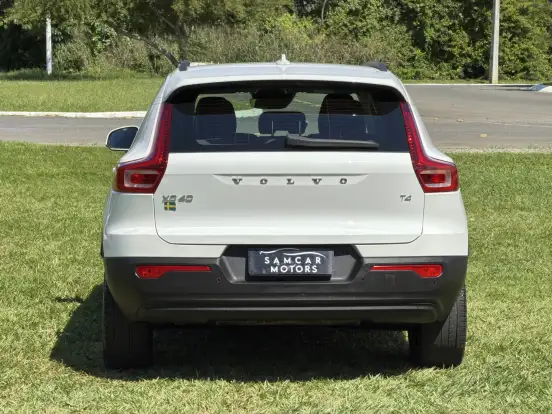 VOLVO-XC40-2.0 T4 GASOLINA GEARTRONIC VOLVO-XC40-2019