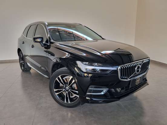 VOLVO-XC60-2021