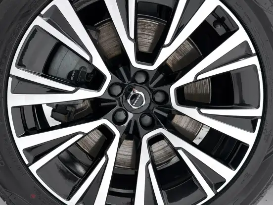 VOLVO-XC90-2022