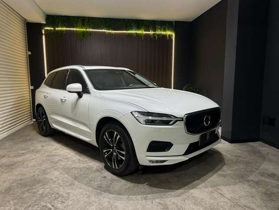 VOLVO-XC60-2.0 T5 GASOLINA MOMENTUM AWD GEARTRONIC VOLVO-XC60-2017