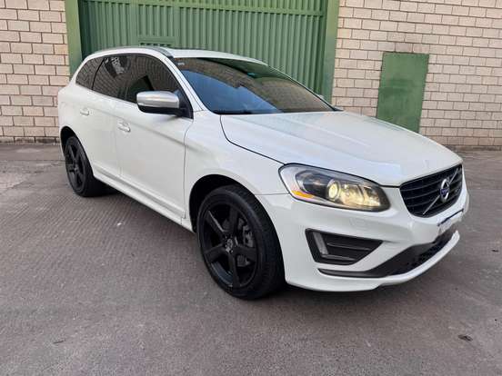VOLVO-XC60-2014