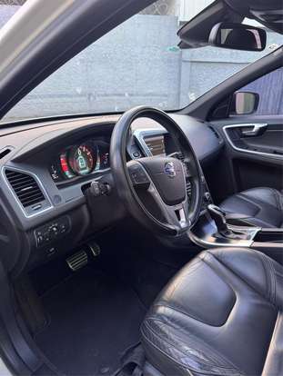 VOLVO-XC60-2014