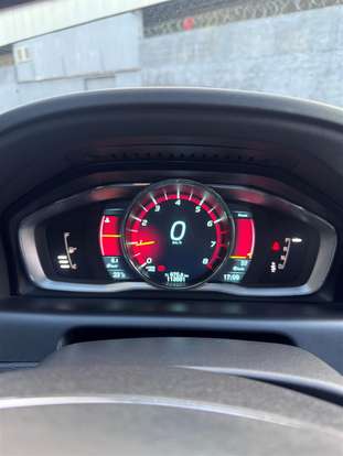 VOLVO-XC60-2014