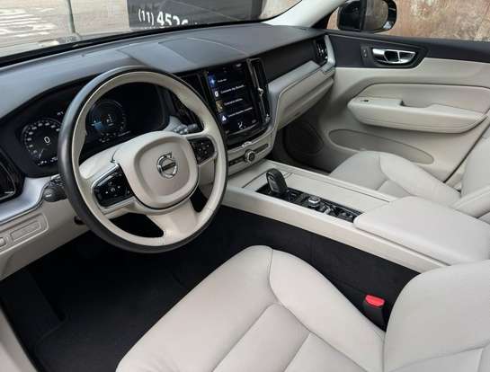 VOLVO-XC60-2.0 T8 HYBRID MOMENTUM AWD GEARTRONIC VOLVO-XC60-2021