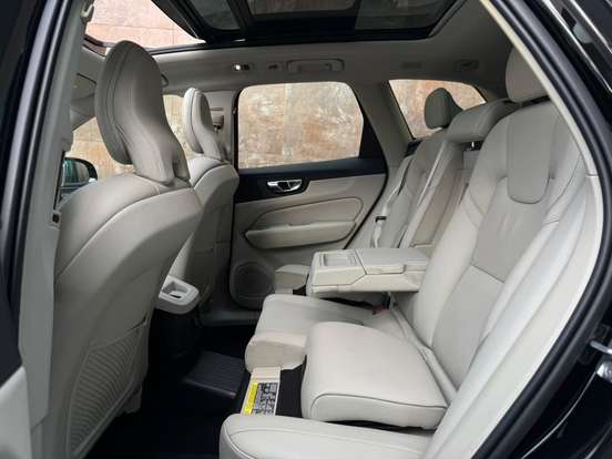 VOLVO-XC60-2.0 T8 HYBRID MOMENTUM AWD GEARTRONIC VOLVO-XC60-2021