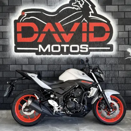 YAMAHA MT-03 ABS YAMAHA MT-03 ABS