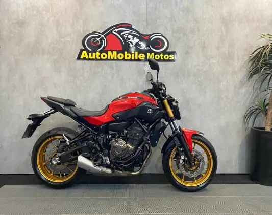 YAMAHA MT-07 