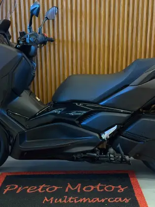 YAMAHA XMAX 300 CONNECTED ABS 