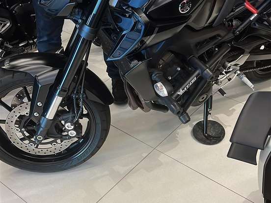 YAMAHA-MT-09 YAMAHA-MT-09-2023