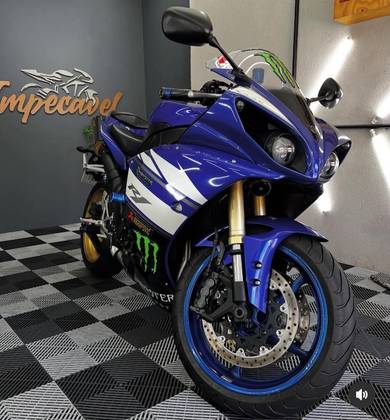 YAMAHA YZF R1 