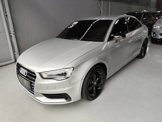 AUDI A3 1.4 TFSI SEDAN ATTRACTION 16V GASOLINA 4P S-TRONIC