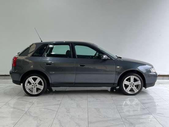 AUDI-A3-2005