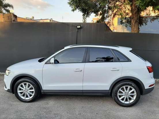 AUDI-Q3-2018