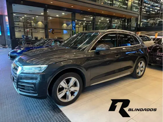 AUDI Q5 2.0 TFSI GASOLINA PRESTIGE PLUS S TRONIC AUDI Q5 2.0 TFSI GASOLINA PRESTIGE PLUS S TRONIC