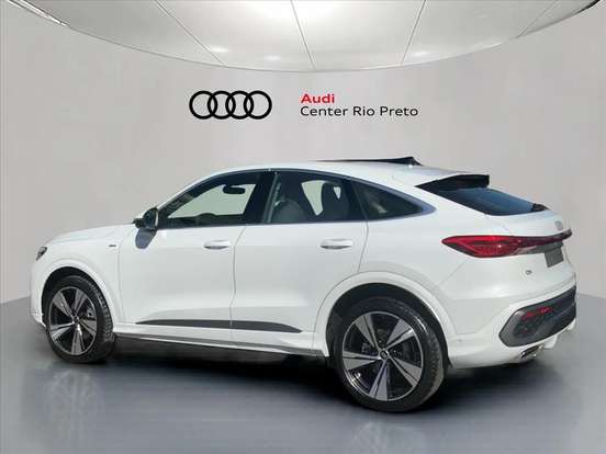 AUDI-Q5-2.0 TFSI GASOLINA SPORTBACK S LINE QUATTRO S TRONIC AUDI-Q5-2026