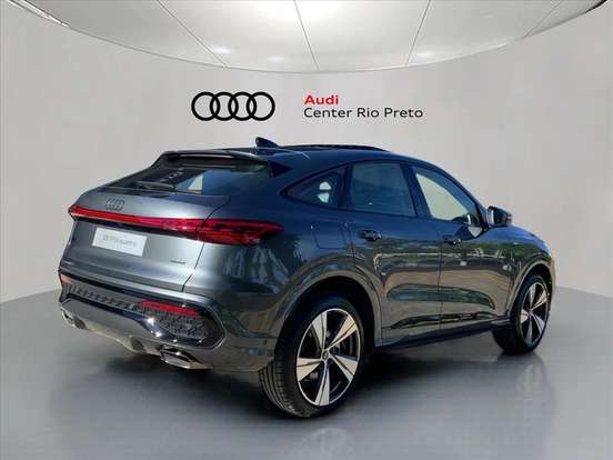 AUDI-Q5-2026