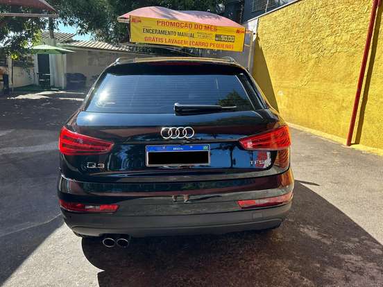 AUDI-Q3-2017