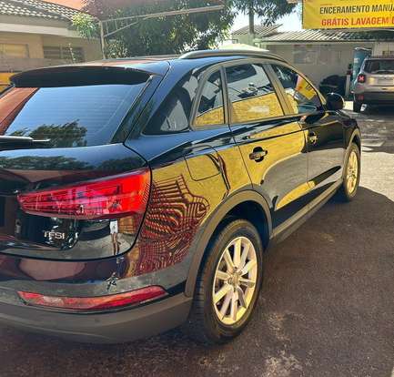 AUDI-Q3-2017