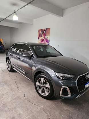 AUDI-Q5-2022