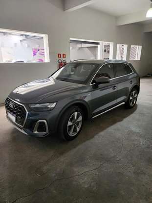 AUDI-Q5-2022