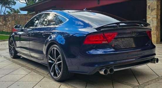 AUDI-S7-2012