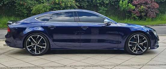 AUDI-S7-2012